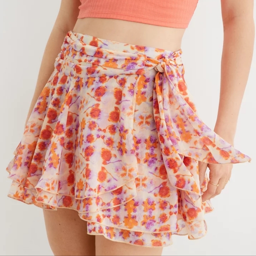NWT Aerie Chiffon Wrap Skirt Size M Floral Mini Ruffle